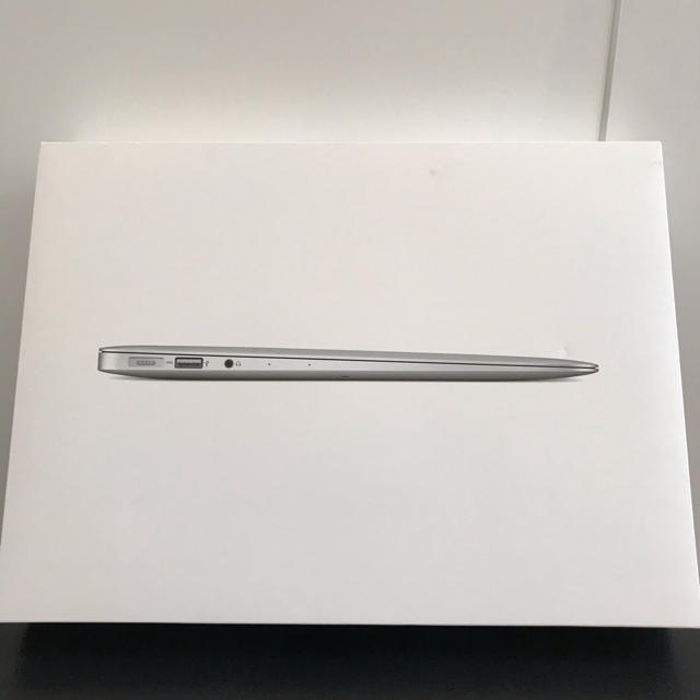 Apple - APPLE MacBook Air  MQD32J/A 極美品