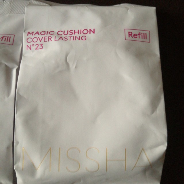 MISSHA(ミシャ)のMISSA クッションファンデ 23  リフィル２個セット　おまけ付き コスメ/美容のベースメイク/化粧品(ファンデーション)の商品写真