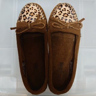 ミネトンカ(Minnetonka)のミネトンカ MINNETONKA  モカシン  レオパード ブラウン  サイズ6(スリッポン/モカシン)