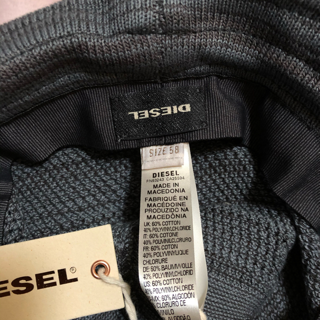 DIESEL(ディーゼル)の🧢新品 DIESEL  ディーゼル バケットハット 58 帽子 男女兼用 メンズの帽子(ハット)の商品写真