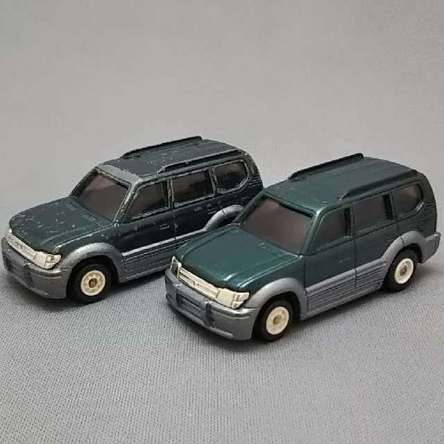 ランドクルーザープラド95 モータートミカ2台セットの通販 by ランドクルーザープラド95 モータートミカ2台セットの通販 by