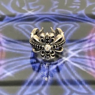 クロムハーツ(Chrome Hearts)の【マッキー様専用出品】ダブルフローラルクロス１粒イヤ＆ブラックダイヤカスタム(リング(指輪))