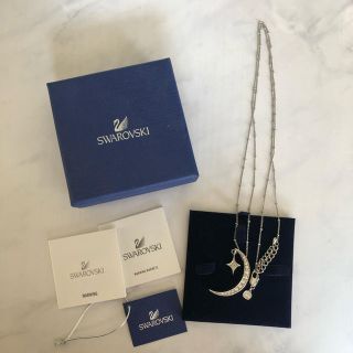 スワロフスキー(SWAROVSKI)のリバーシブルロングネックス　月(ネックレス)