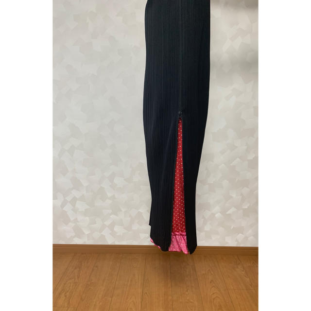 PLEATS PLEASE ISSEY MIYAKE(プリーツプリーズイッセイミヤケ)のプリーツプリーズ  ロングスカート レディースのスカート(ロングスカート)の商品写真