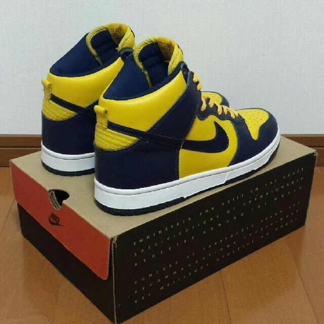 NIKE(ナイキ)の1999 NIKE DUNK HIGH LE (紺×黄)US10 メンズの靴/シューズ(スニーカー)の商品写真