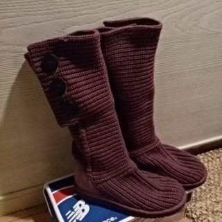 アグ(UGG)のＵＧＧクラシックカーディ紫23cm(ブーツ)