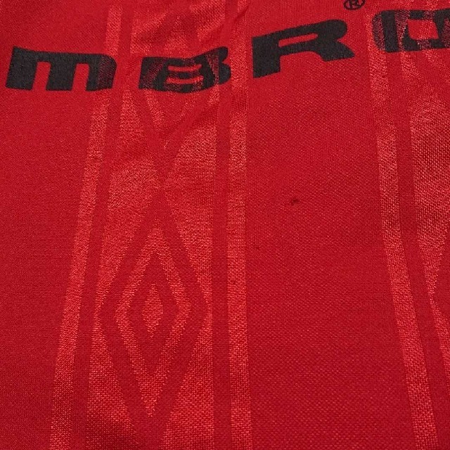 UMBRO(アンブロ)のumbro160 男の子最終本日処分 キッズ/ベビー/マタニティのキッズ服男の子用(90cm~)(Tシャツ/カットソー)の商品写真