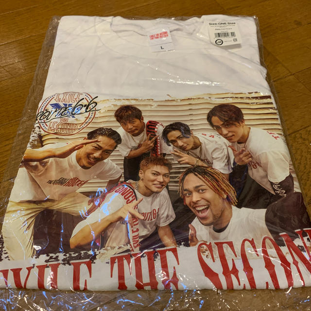 EXILE THE SECOND(エグザイルザセカンド)のEXILE THE SECOND フォトTシャツ エンタメ/ホビーのタレントグッズ(ミュージシャン)の商品写真