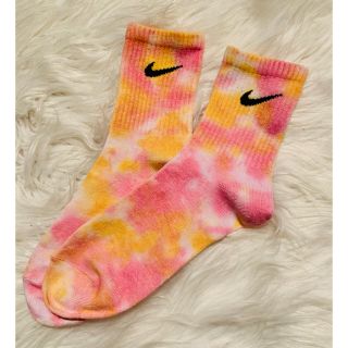 ナイキ(NIKE)のNIKE タイダイ　靴下　23〜25(ソックス)