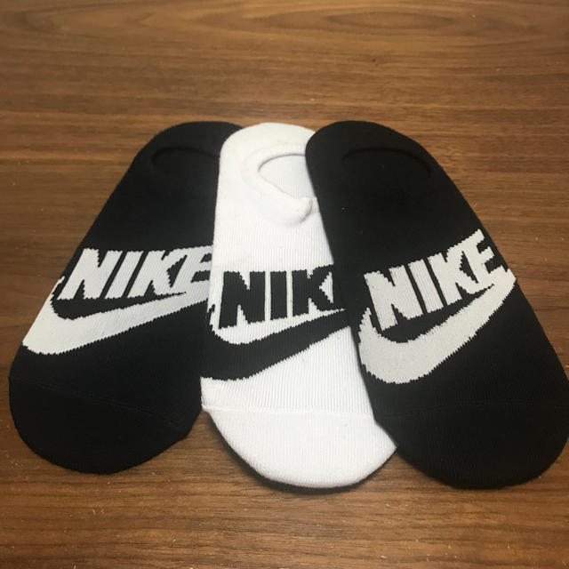 NIKE(ナイキ)の☆新品　NIKE カバーソックス レディースのレッグウェア(ソックス)の商品写真