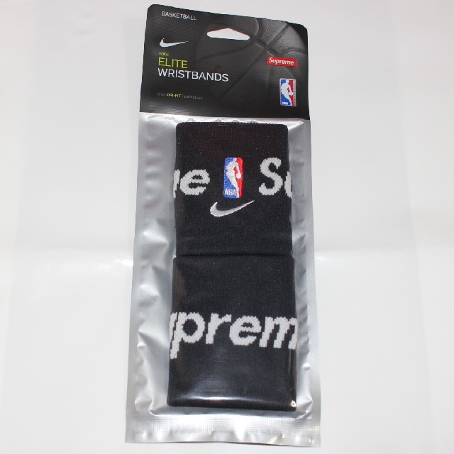 Supreme(シュプリーム)のSupreme NIKE NBA wristbands リストバンド メンズのアクセサリー(バングル/リストバンド)の商品写真