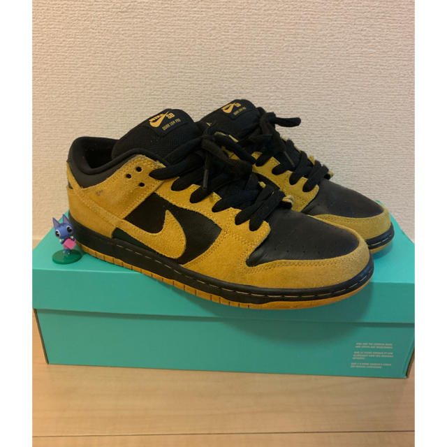 NIKE(ナイキ)のNIKE SB DUNK LOW PRO IOWA 26.5cm メンズの靴/シューズ(スニーカー)の商品写真