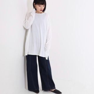 トゥデイフル(TODAYFUL)のオーバーサイズドロップショルダーサイドスリットルーズロンT白ホワイト新品未使用(Tシャツ(長袖/七分))