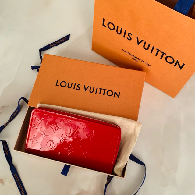 LOUIS VUITTON(ルイヴィトン)の✳︎みん様専用✳︎【新品未使用】ルイヴィトン　ジッピーウォレット　正規品 レディースのファッション小物(財布)の商品写真