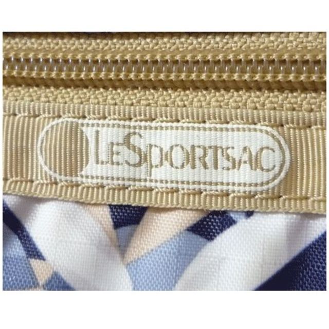 LeSportsac(レスポートサック)のレスポートサック　マルチカラーハート柄　ベージュ　斜め掛け　ショルダーバッグ レディースのバッグ(ショルダーバッグ)の商品写真