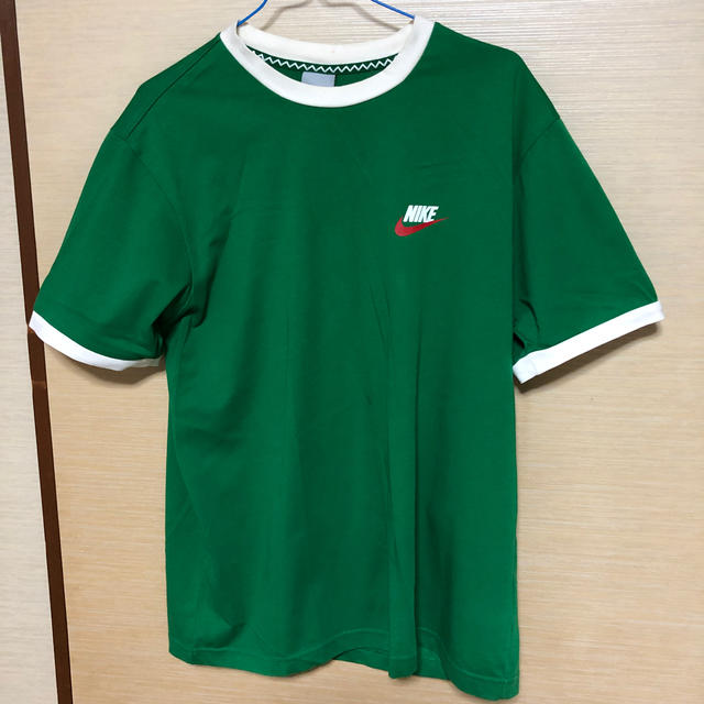 NIKE(ナイキ)のナイキＴシャツＬサイズ メンズのトップス(Tシャツ/カットソー(半袖/袖なし))の商品写真