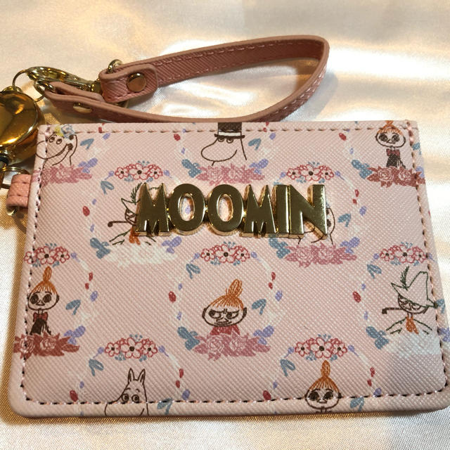 MOOMIN パスケース レディースのファッション小物(パスケース/IDカードホルダー)の商品写真