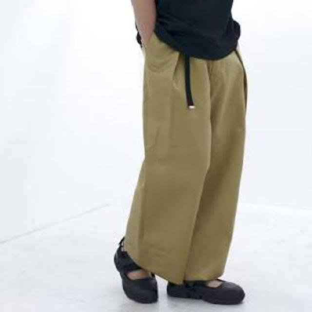 SOUMO BIG TUCK CHINO (BEIGE)