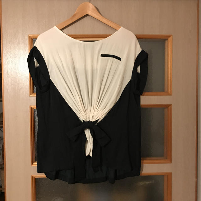Soffitto(ソフィット)のリボンシャツ レディースのトップス(シャツ/ブラウス(半袖/袖なし))の商品写真