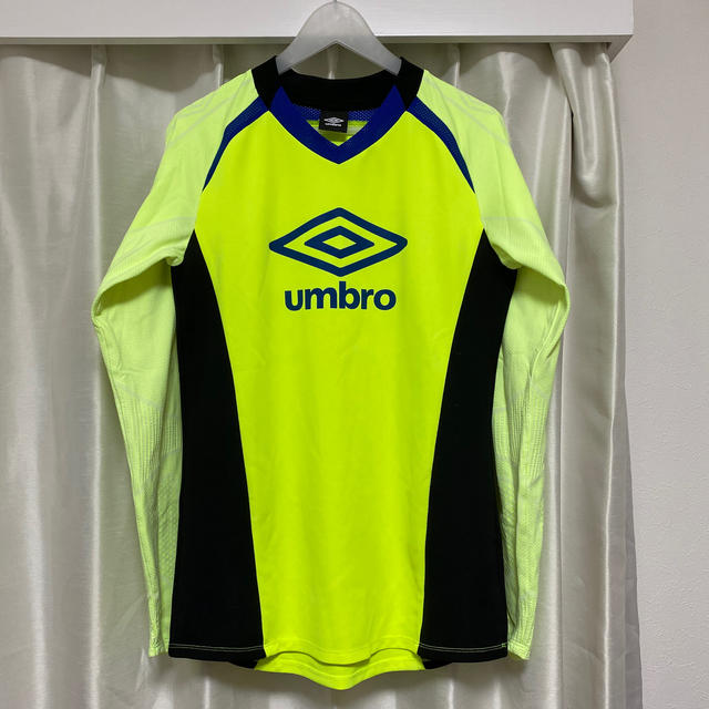 UMBRO(アンブロ)の＊バッジョ様専用＊　umbro👕ロンT  3枚set スポーツ/アウトドアのサッカー/フットサル(ウェア)の商品写真