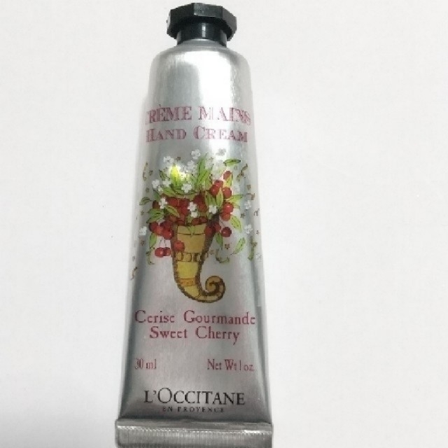 L'OCCITANE(ロクシタン)の限定★ロクシタン スウィートチェリー  ハンドクリーム コスメ/美容のボディケア(ハンドクリーム)の商品写真