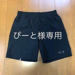 オークリー(Oakley)の【美品】オークリー メンズ　トレーニングショートパンツ(ウェア)