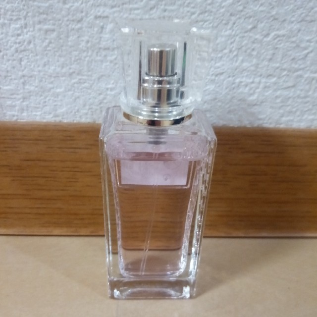 Christian Dior(クリスチャンディオール)の専用ミス ディオール ヘア ミスト 30ml コスメ/美容のヘアケア/スタイリング(ヘアウォーター/ヘアミスト)の商品写真