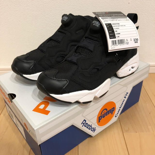 【専用】Reebok  INSTAPUMP  FURY  23cmレディース