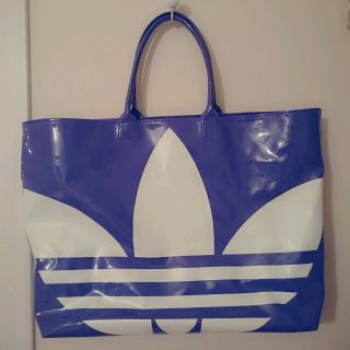 アディダス(adidas)のアディダスオリジナルエナメルトートバッグ(トートバッグ)