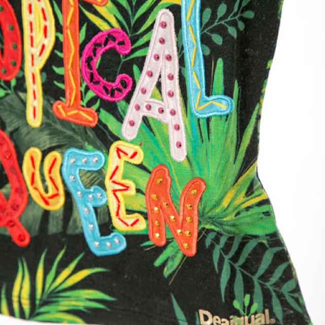 DESIGUAL(デシグアル)の新品✨タグ付き♪ Desigual デシグアル 定価5900円　お洒落なTシャツ キッズ/ベビー/マタニティのキッズ服女の子用(90cm~)(Tシャツ/カットソー)の商品写真