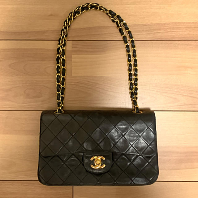 CHANEL(シャネル)のシャネル ヴィンテージマトラッセ ハンドバッグ ブラック ラムスキン レディースのバッグ(ハンドバッグ)の商品写真