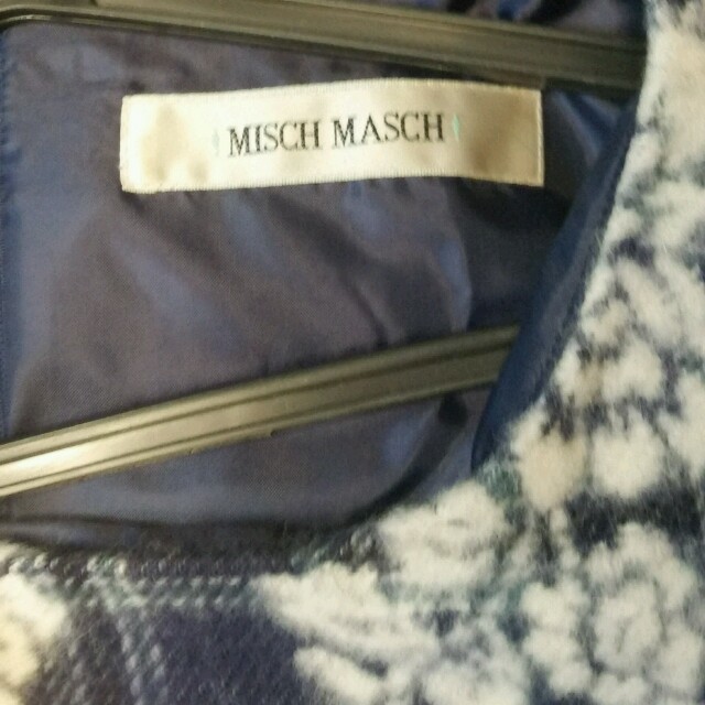 MISCH MASCH(ミッシュマッシュ)の花柄冬ワンピース レディースのワンピース(ミニワンピース)の商品写真