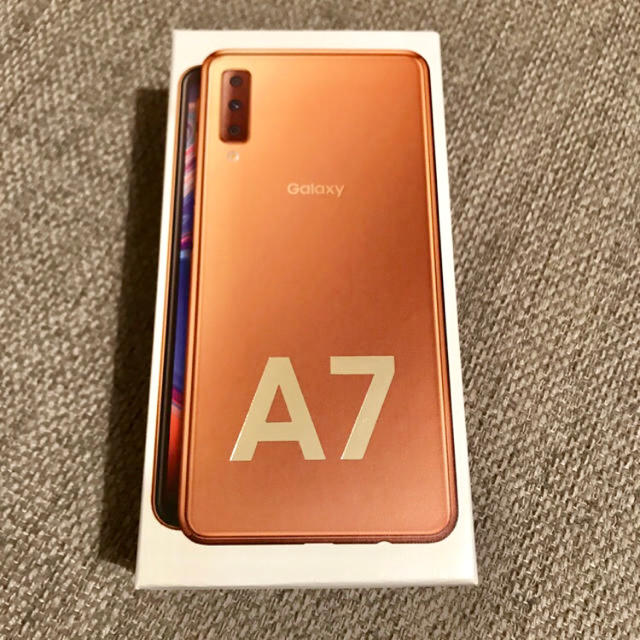 値下げしました Galaxy A7 本体 ゴールド 楽天モバイル対応 ...