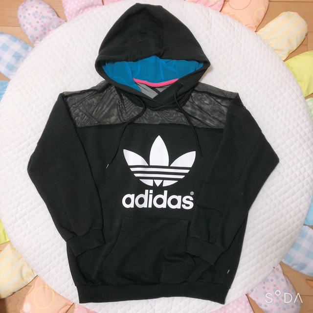 adidas(アディダス)の美品 リタオラ コラボ パーカー 完売品 希少 レディースのトップス(パーカー)の商品写真