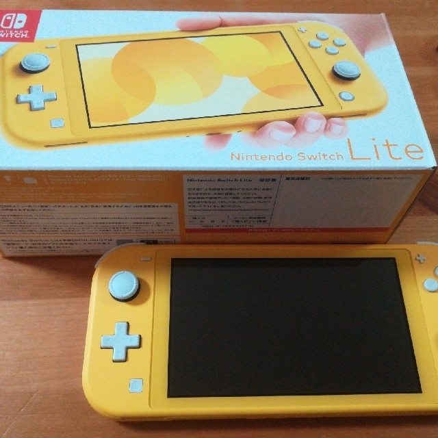 家庭用ゲーム機本体Nintendo Switch Lite イエロー