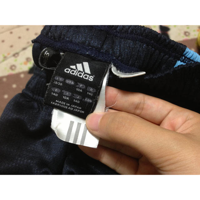 adidas(アディダス)のadidasジャージ レディースのパンツ(ハーフパンツ)の商品写真