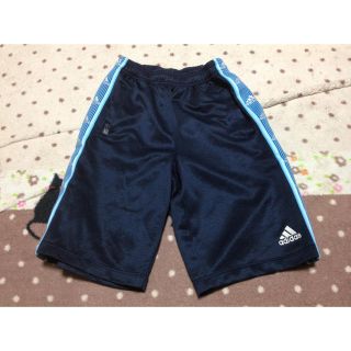 アディダス(adidas)のadidasジャージ(ハーフパンツ)