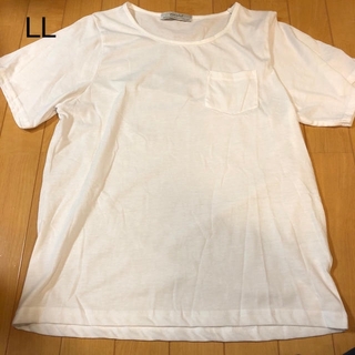 シマムラ(しまむら)のレディース　Tシャツ　半袖　LL  白　胸ポケット　しまむら(Tシャツ(半袖/袖なし))