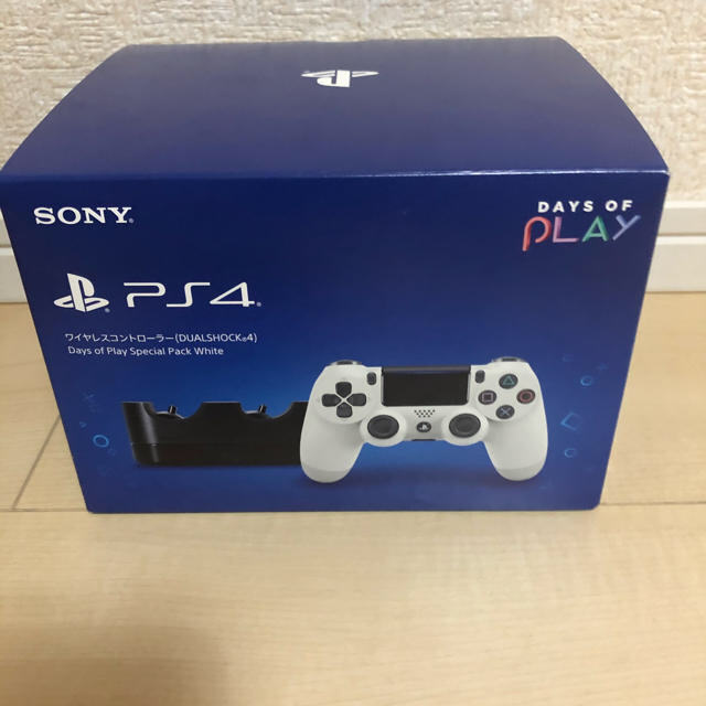 家庭用ゲーム機本体ワイヤレスコントローラー (DUALSHOCK 4)  充電器　スペシャルパック