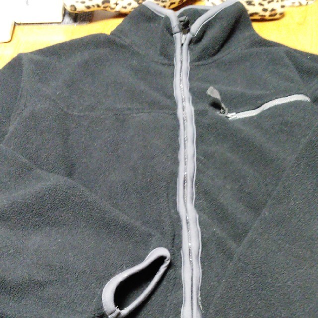 メンズフリースM黒 メンズのジャケット/アウター(ブルゾン)の商品写真