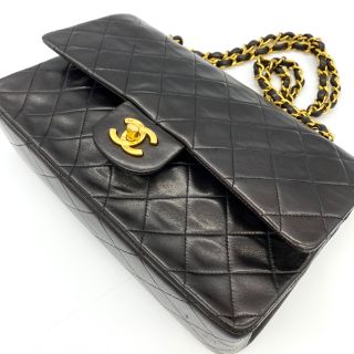 シャネル(CHANEL)の美品‼️CHANEL  シャネル　マトラッセダブルフラップ　ショルダーバッグ　黒(ショルダーバッグ)