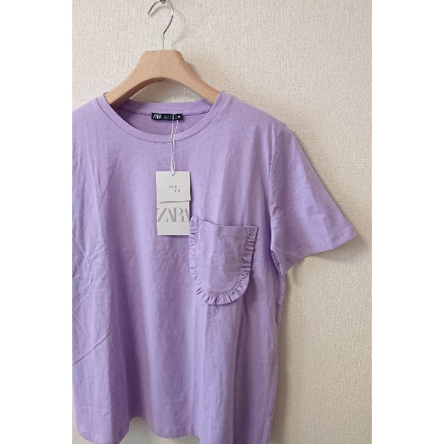 ZARA(ザラ)のもぐ様 専用  新品 ZARA フリルポケットTシャツ レディースのトップス(Tシャツ(半袖/袖なし))の商品写真