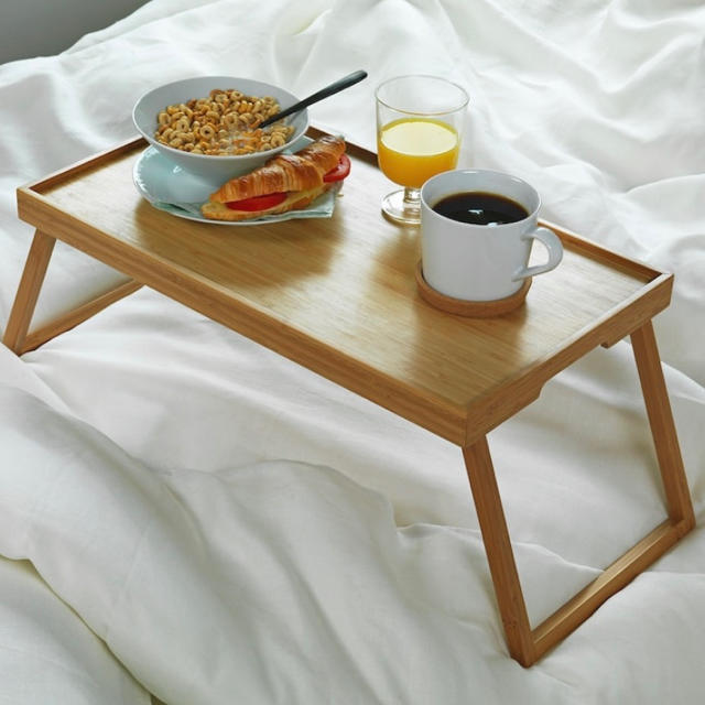 IKEA(イケア)のIKEA ベッドトレイ インテリア/住まい/日用品の机/テーブル(折たたみテーブル)の商品写真