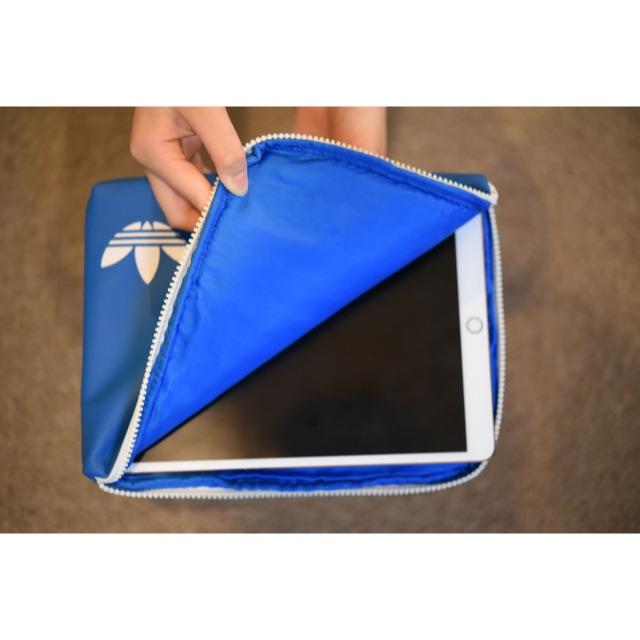 adidas(アディダス)のアディダス タブレット クラッチ （iPad10.5インチ） スマホ/家電/カメラのPC/タブレット(その他)の商品写真