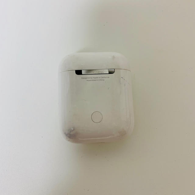 Apple(アップル)のAirPods スマホ/家電/カメラのオーディオ機器(ヘッドフォン/イヤフォン)の商品写真