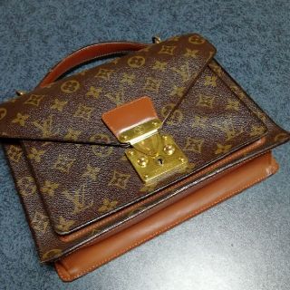 ルイヴィトン(LOUIS VUITTON)のヴィトン大人気セカンド(セカンドバッグ/クラッチバッグ)