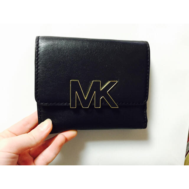 Michael Kors(マイケルコース)のMICHAEL KORS三つ折り財布 レディースのファッション小物(財布)の商品写真