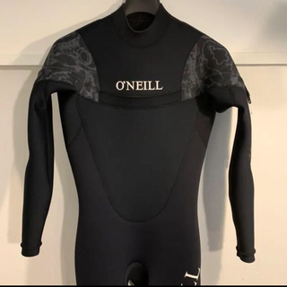 オニール(O'NEILL)の2020最新オニールフルFUSE3.2ミリ　メンズM 新品同等品(サーフィン)