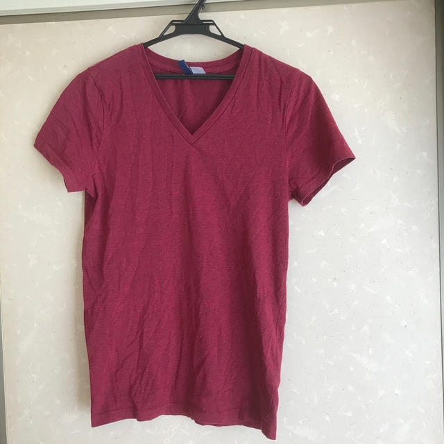 H&M(エイチアンドエム)のTシャツ Vネック メンズのトップス(Tシャツ/カットソー(半袖/袖なし))の商品写真