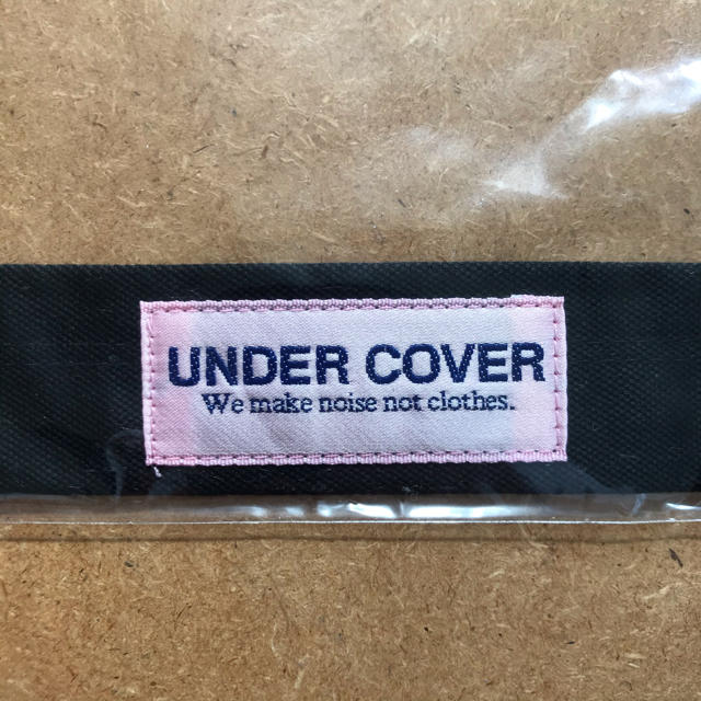 UNDERCOVER(アンダーカバー)のUNDERCOVER リストバンド アンダーカバー AFFA BP メンズのアクセサリー(バングル/リストバンド)の商品写真